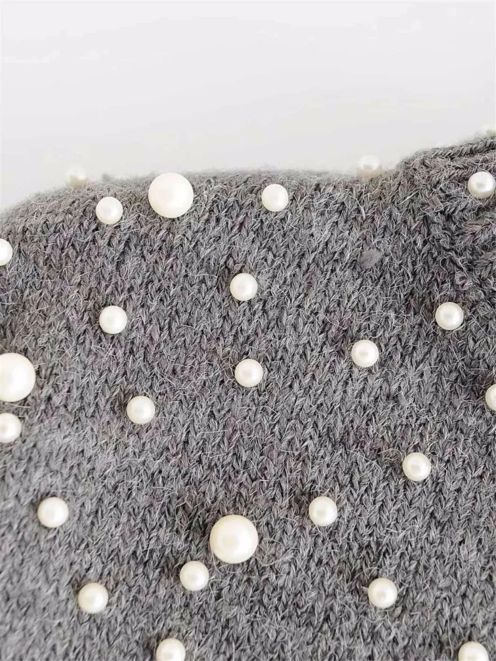 Winter Women Pullover Sweaters Grey Elegant Pearls Beading Knitting Pullover Jumper Long Sleeve Autumn Tight Sweater