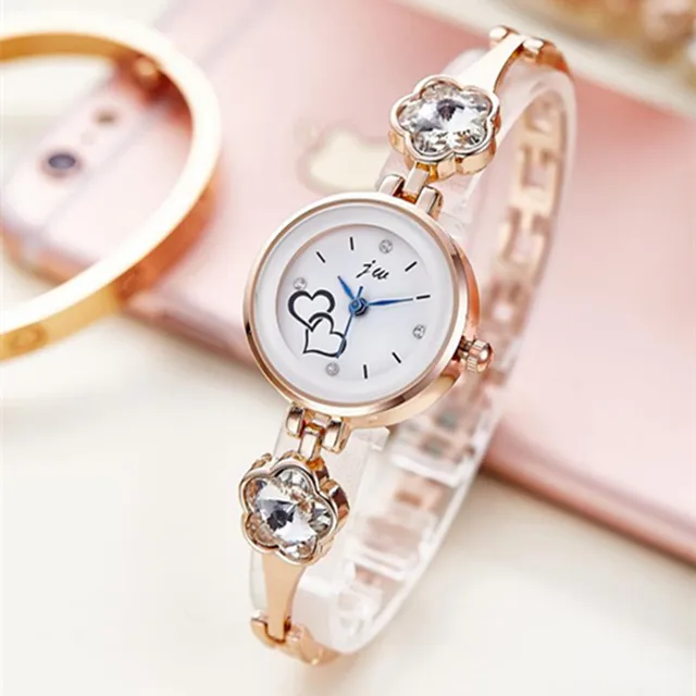 Korean Style Ladies Quartz Watches Fashion Women Wristwatches Bracelet