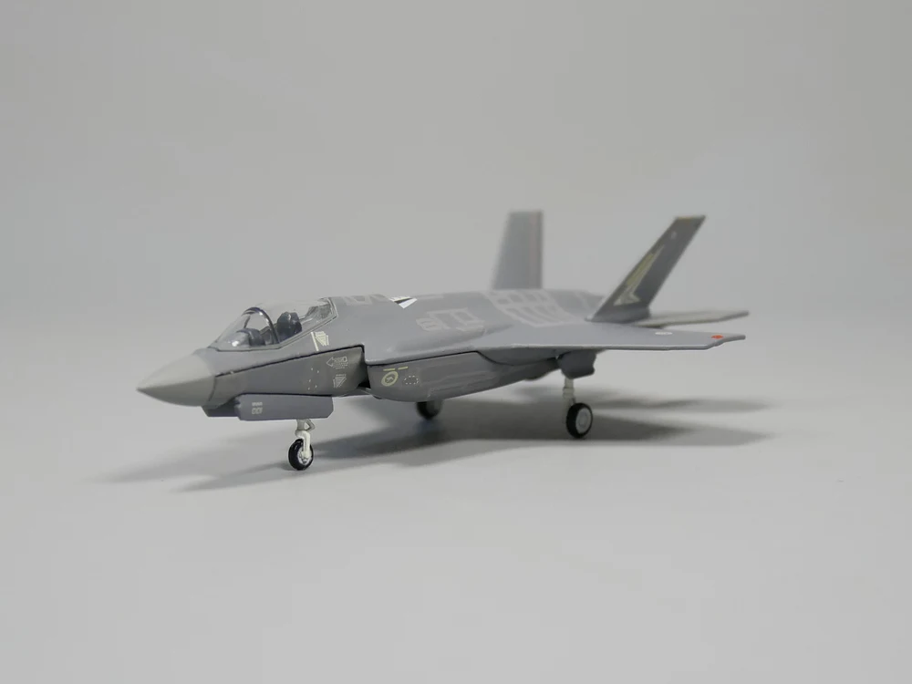 

herpa 1:200 Royal Australian Air Force Lockheed Martin F-35A Lightning II Diecast fighter model