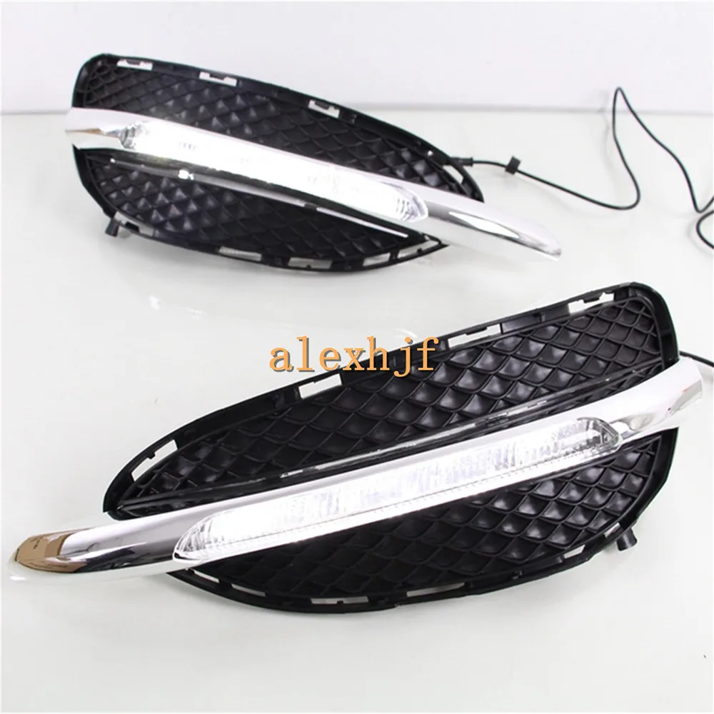 Mercedes-Benz E-Class: Daytime running lamps Mercedes-Benz E-Class: Daytime running lamps