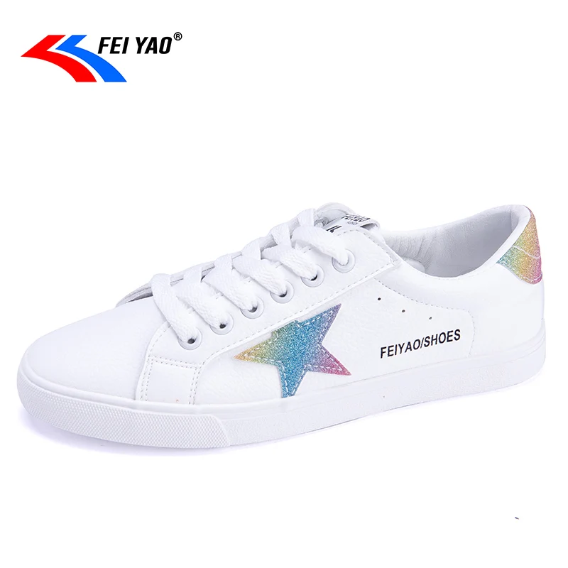 

2019 Women Sneakers White Tennis Women Star Shoes Canvas Female Sneakers Platform Flats Casual Ladies Shoes L-1126
