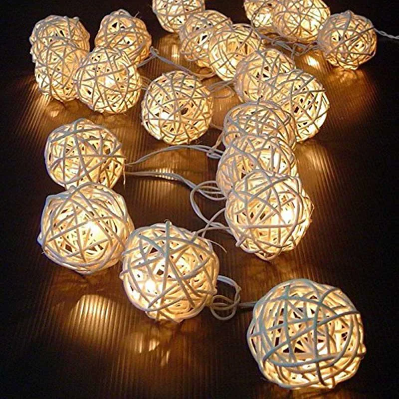 

20pcs 2.5m String Lights White Wedding Party Supplies Decoration Ornaments Hand Weaved Rattan Ball Lantern Xmas Chrismas Ball