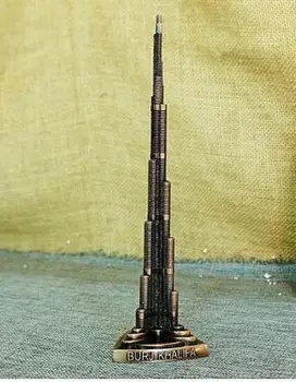 

6*18CM 2PC Set Metal alloy khalifa Burj dubai tower metal crafts burj khalifa model alloy large room world famous landmark