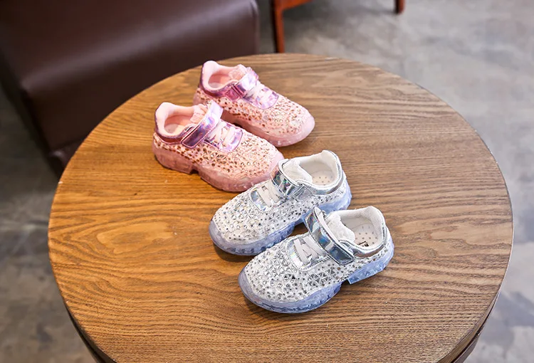 Детская обувь для мальчиков детские кроссовки 2019 весна осень для маленьких девочек из искусственной кожи Серебристая обувь Детские