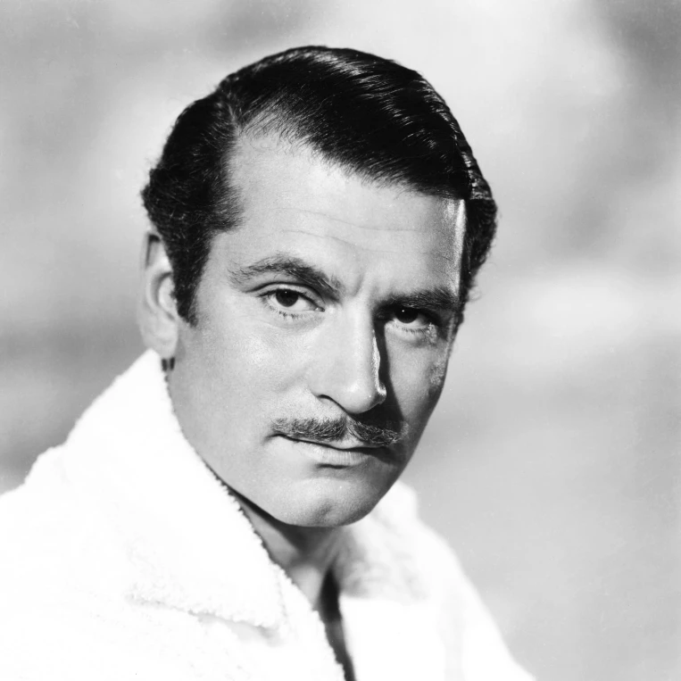 Laurence Olivier Ca. 1950 Photo Print (8 x 10)