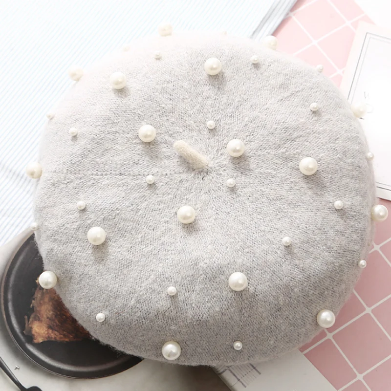 Hot Hats Caps Vintage Warm 2018 New 1PC Fashion Womens Wool Autumn Cashmere Female Luxury Pearl Winter Hot Hats Caps Vintage Warm 2018 New 1PC Fashion Womens Wool Autumn Cashmere Female Luxury Pearl Winter