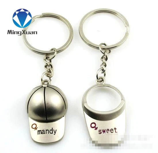

MINGXUAN 1Pair Couple Keychain Baseball Cap Key Ring Silver Plated Lovers Love Key Chain Souvenirs Valentine's Day gift C426