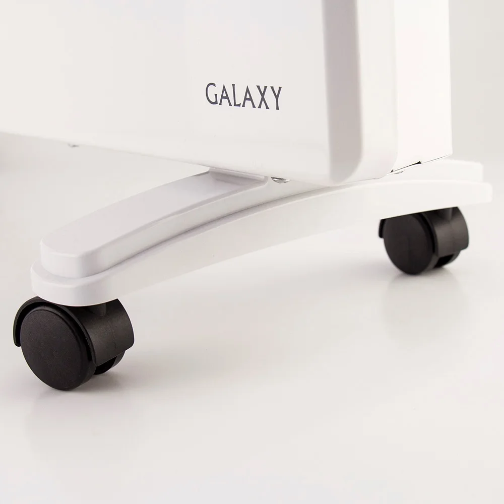 Обогреватель конвекционный Galaxy GL 8226 (мощность 1200 Вт, подходит для установки во влажных помещениях, обогрев площадей до 15 кв.м, оснащен колесиками)