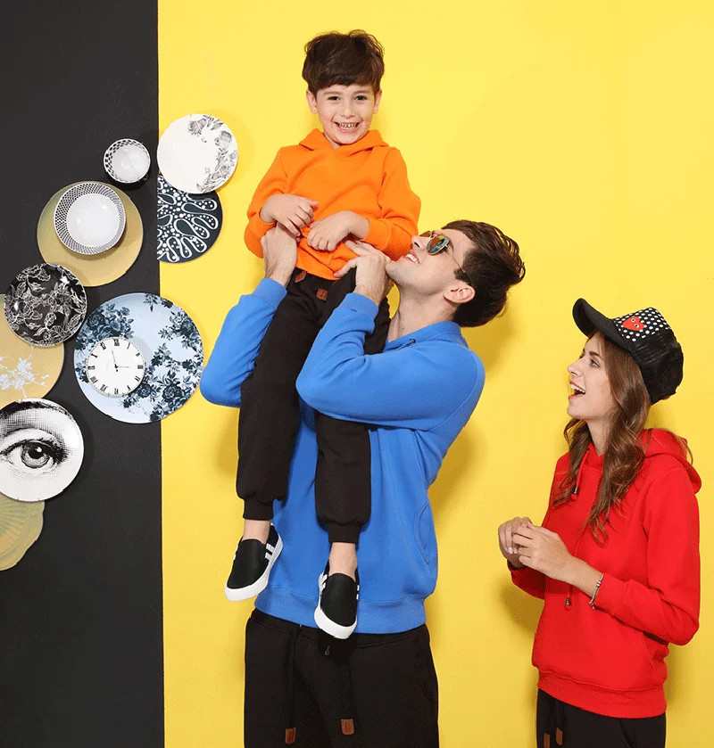 Roupas da Família Presente de Natal Lanmaocat Casais Combinando Roupas Mãe Filho Filha Hoodies Impressos Frete Grátis Pai 14 High Quality Mamãe e Bebê
