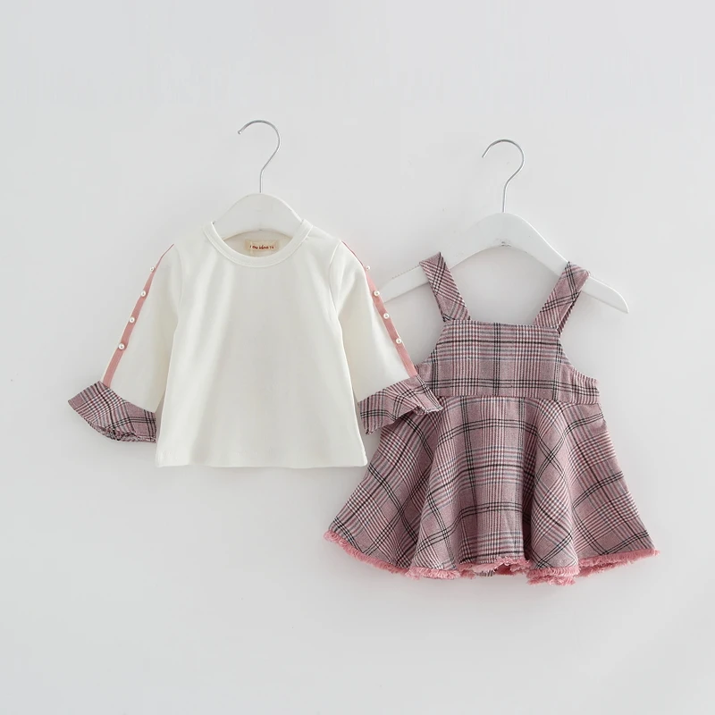 Коллекция года, весенний комплект одежды из двух предметов в английском стиле для девочек, футболка для малышей расклешенные рукава с жемчугом+ полосатые платья на бретелях, комплекты одежды
