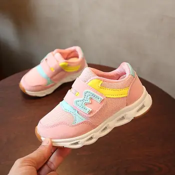 

New Spring/Summer Mesh Children Glowing Sneakers LED Lighting Up Girls Boys Shoes Fashion Cute Flash Kids Shoes