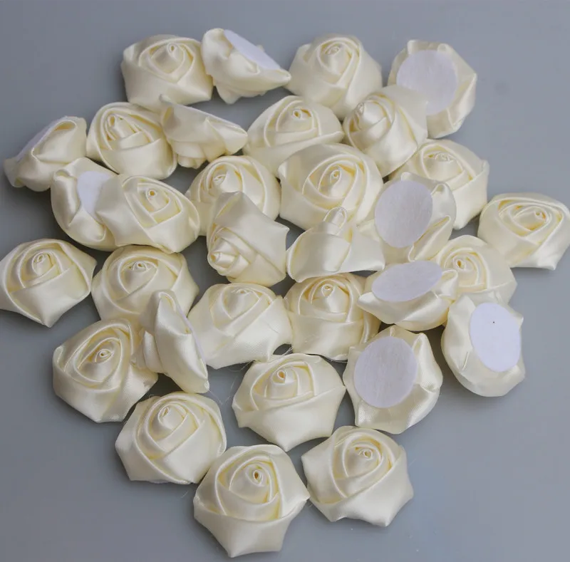 

20Pieces/Bag Ivory Rose Handmade Diameter 3.5Cm Satin Rose Ribbon Flowers DIY For Make Wedding Bouquet Bride Flower Accessories