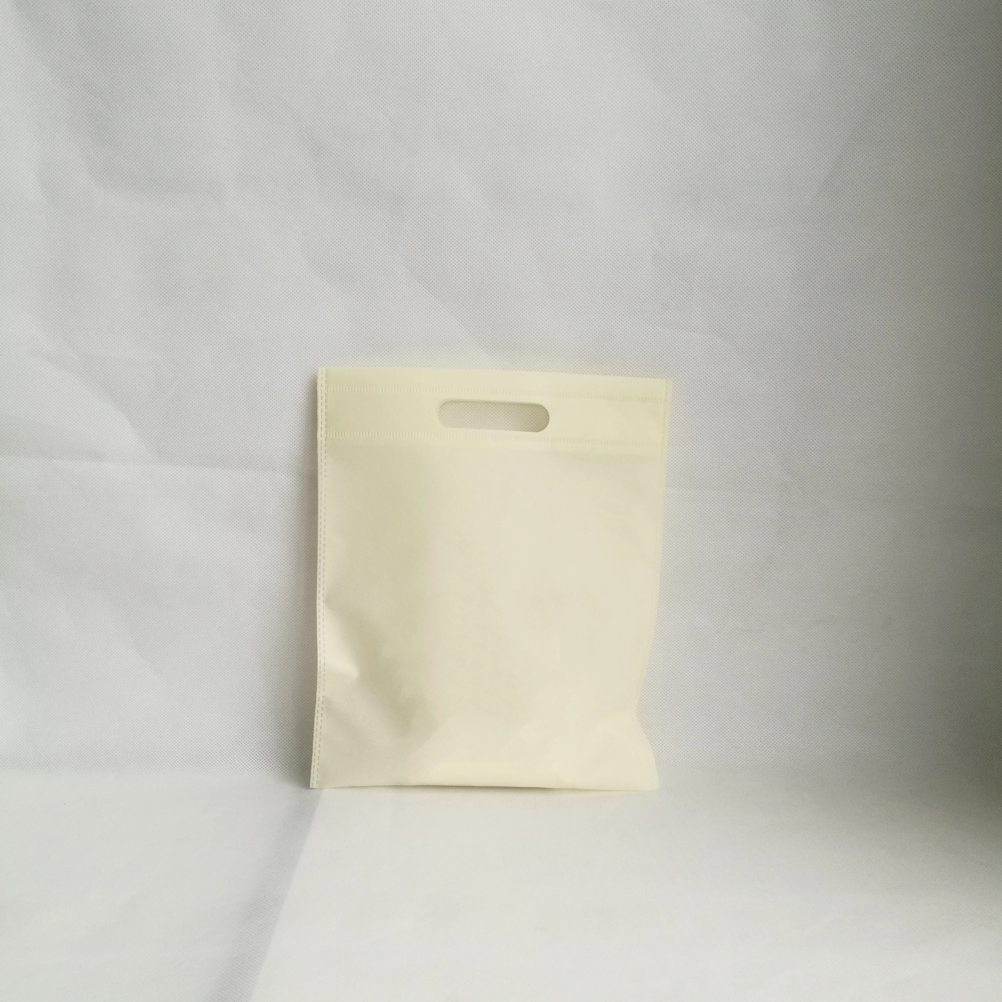 ReusableBeige нетканое полотно мешочек для украшений обработанные подарочные пакеты дни рождения и свадьбы Вечерние полезный подарок упаковка сплошной цвет