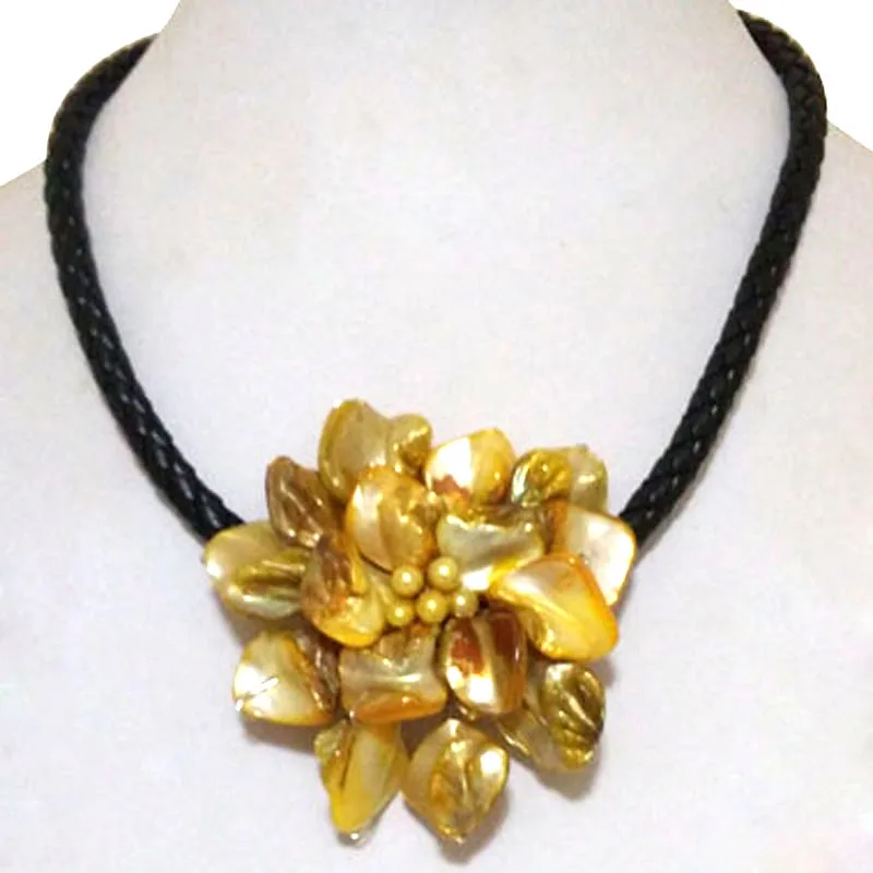 

18 inches Natural Leather Cord One Yellow Shell Flower Rice Pearl Fashion Necklace