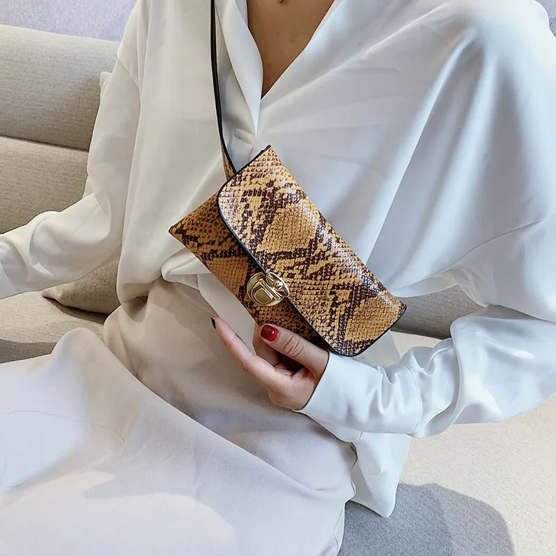 

Serpentine PU Leather Waist Packs For Women 2019 Fashion Small Phone Purses Lady Belt Bag Female Chest Bags Fanny Pack
