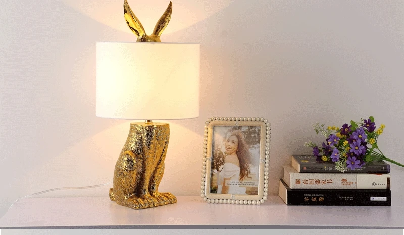Simple Modern Rabbit Resin Table Lamps Study Bedroom Living Room Creative Light Decorate Home Lighting Birthday Friends Gift (2)
