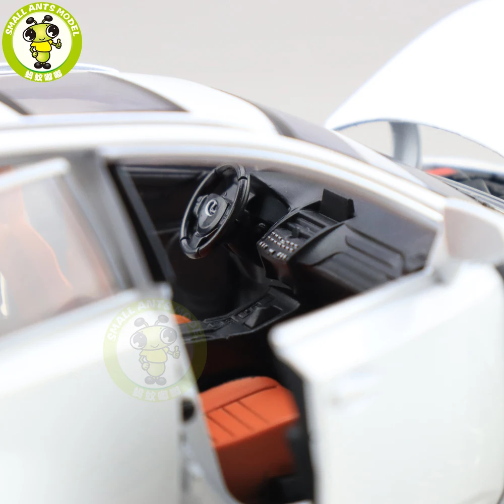 Kopen 1 32 JACKIEKIM NX200T Diecast Model AUTO SUV Speelgoed voor kids kinderen Geluid Verlichting Pull Back geschenken