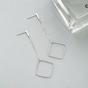 

And Contracted And Pure And Fresh The Quartet Or Lend Ears Hanging A Undertakes To Female Stud Earrings Ears Line