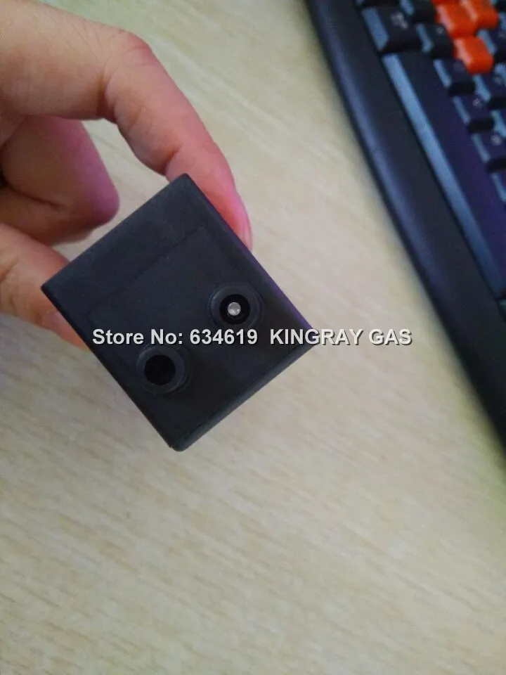 1.5V dc battery Push Button Igniter for bbq grill, 2(two) outlets electronic pulse generator, oven battery gas lighter