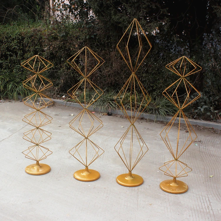

New style runway decoration diamond road lead wedding arch props iron art road lead geometric road lead stage props.