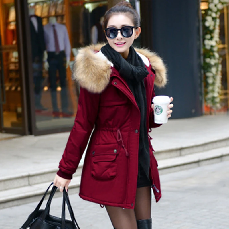 Зимние парки, женские пальто с меховым воротником, куртки, тонкое пальто с капюшоном, Женская Толстая Теплая стеганая куртка средней длины, верхняя одежда черного цвета KDEW541