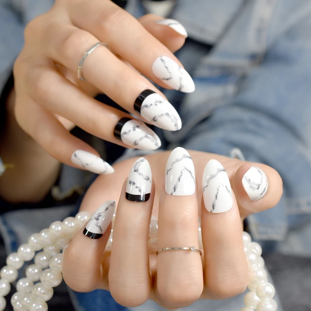 24pcs Shiny White Acrylic Nail Tips Pointed Medium Size Stiletto 24pcs Shiny White Acrylic Nail Tips Pointed Medium Size Stiletto False Art Decorations Lady Wear