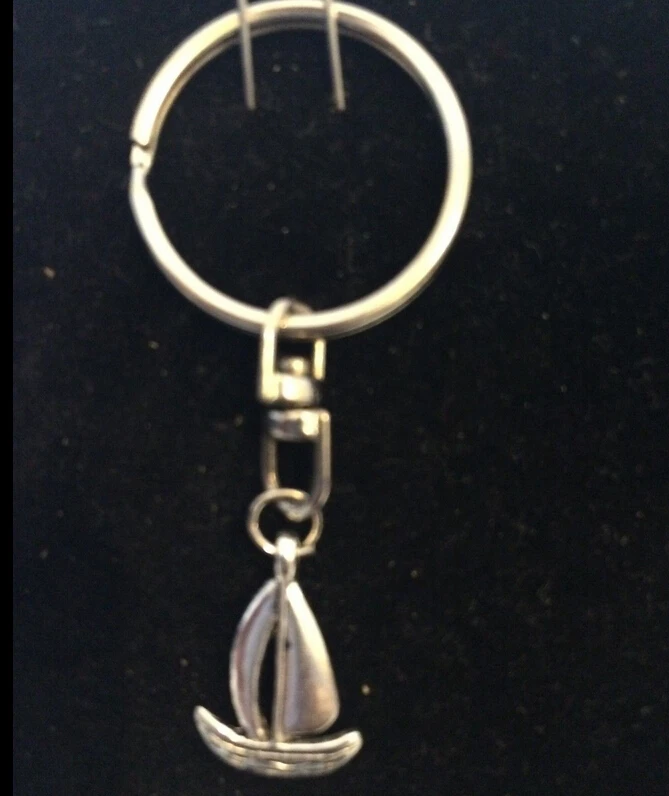

50PCS New Fashion Jewelry Vintage Silver Sail Boat Charm Gifts Fit Key Chain Ring Key Chains For Women Jewelry Accessories C119