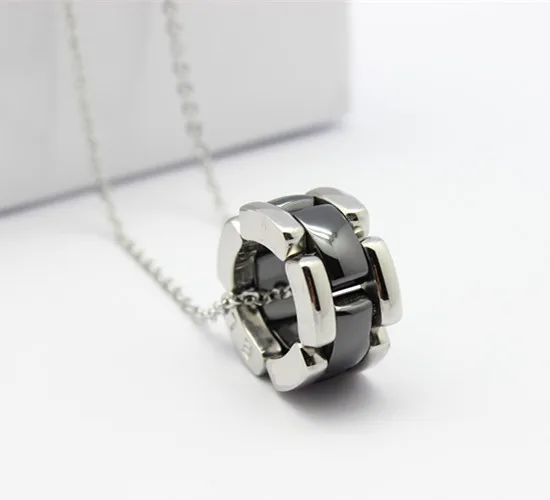 Fashion new black and white ceramic and titanium steel pendant  necklace charming gift for ladys