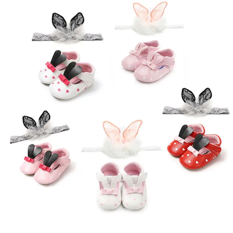 Новорожденных принцесс первые ходунки для маленьких девочек ободок с заячьими ушами+ обувь комплект из 2 предметов милые противоскользящие кожаные кроватки мягкая подошва детские кроссовки