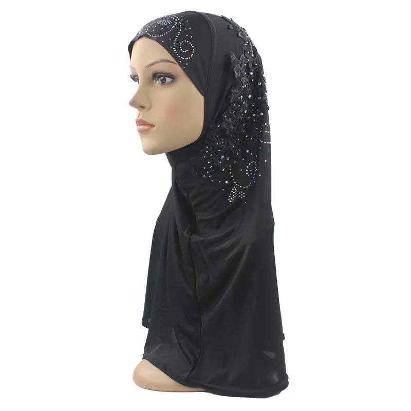 Мусульманские хиджабы швейная вышивка цветочный узор алмаз на шарф для женщин/девочек - Цвет: Black