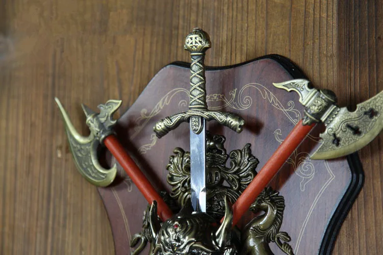 Knight shield 0406.jpg