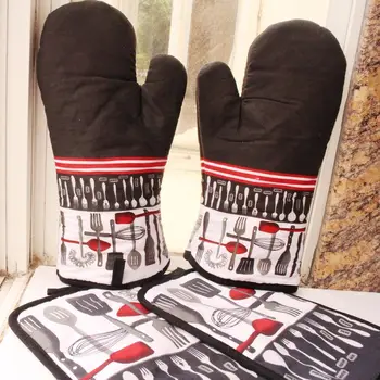

2 pcs gloves + 2 pcs heat insulation mats black thick insulation tableware oven baking gloves lengthened microwave hot sale