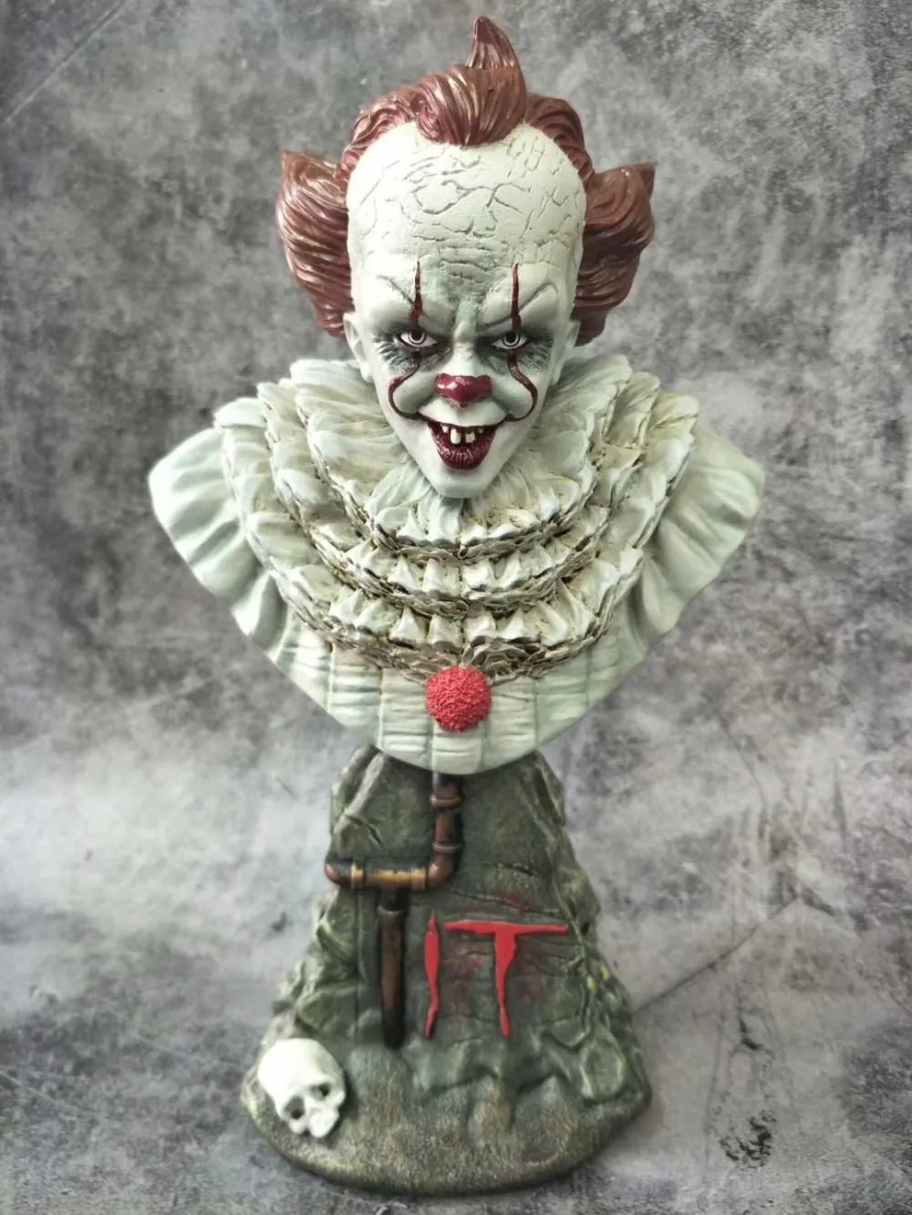 Классическая фигурка из ужасной пленки Stephen King's It Joker Penny half body 24 см Статуэтка