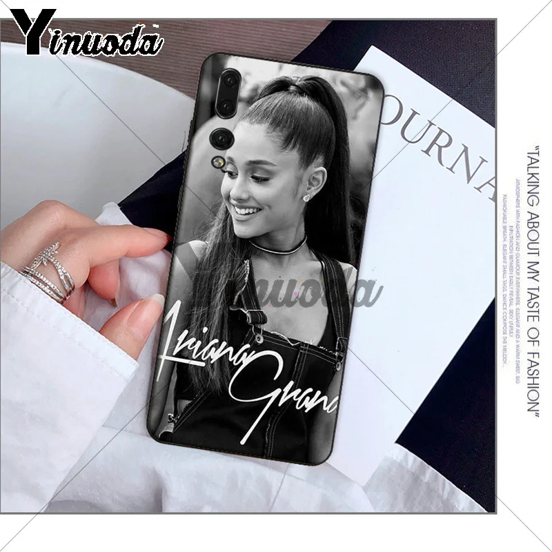 Cat Ar Ariana Grande