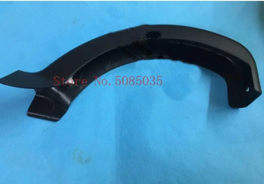 

High Quality ! Plastic / Rear Trunk Hinged Protective Cover Trim 2 pcs For Honda civic 2016 2017 2018 2019