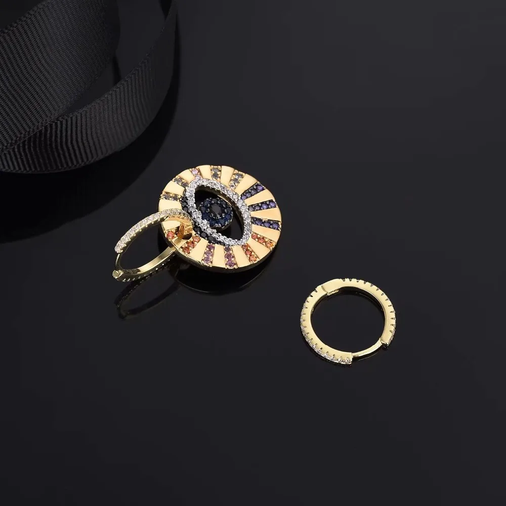 11063531497_1865494918