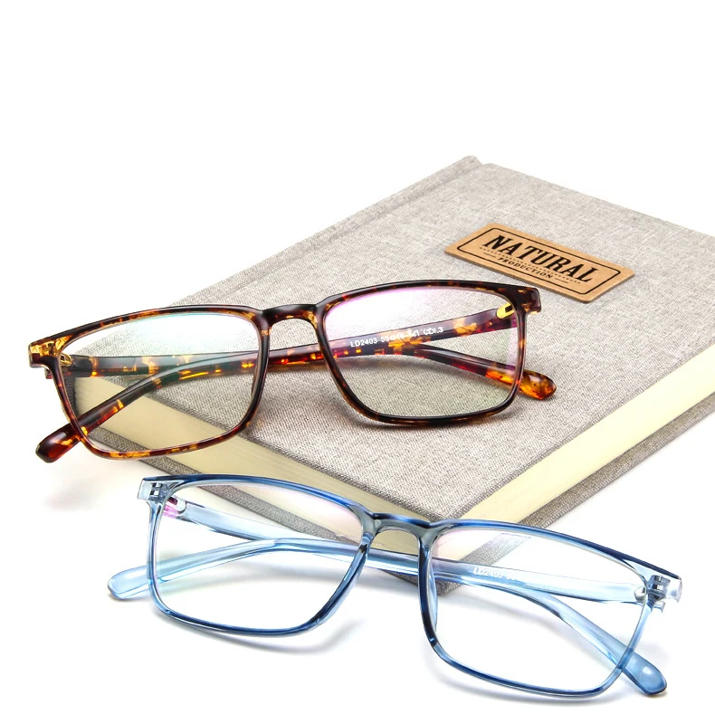 8913256577_1638315833