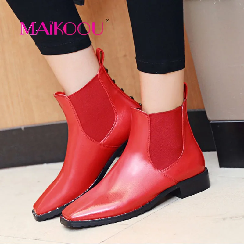

2017 New Arrivals Fashion Women Rhinestones Rivets boots winter Fleece Flats Women Short boots Square Toe botas mujer 145-3