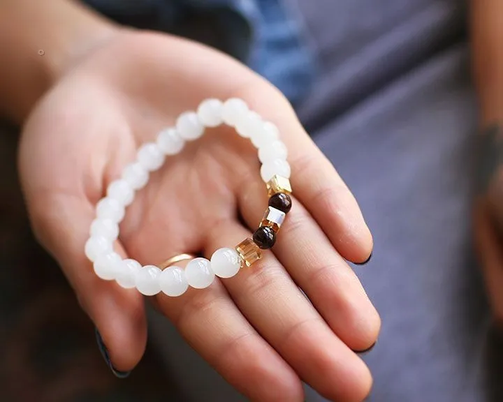 Браслеты и Обручи из натурального белого халцедона с гранатом 7 мм|bracelet fashion|bracelet