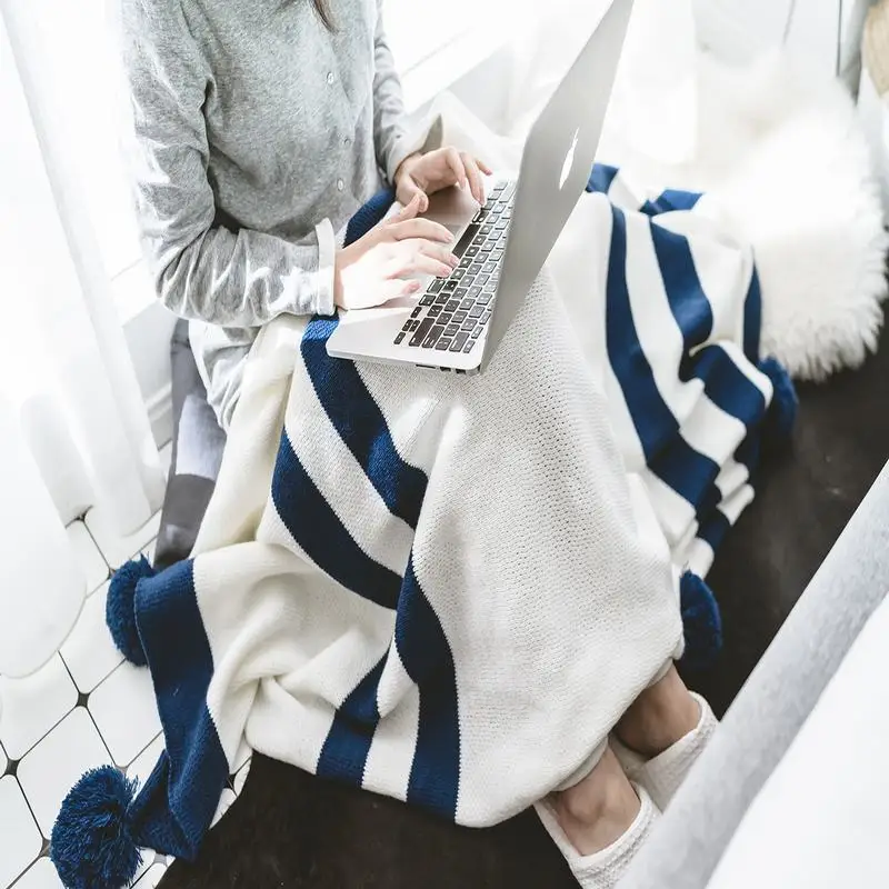 

Acrylic White Blue Spring Autumn Europe Modern Nordic Home Sofa Bed Cover Travel Airplane Wearable Knitted Thread Ball Blanket