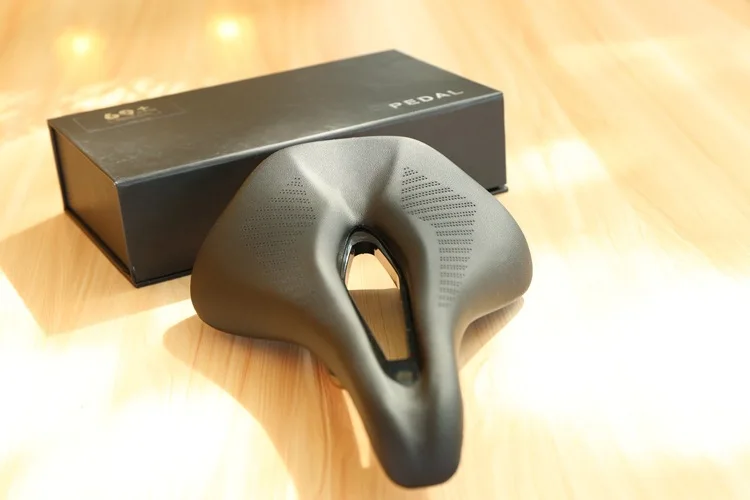 

Professional Training Grade Road Mountain Bike Saddle Ultra Light 250g Hollow Comfort Mountain MTB Cheap Saddle Free shipping DH