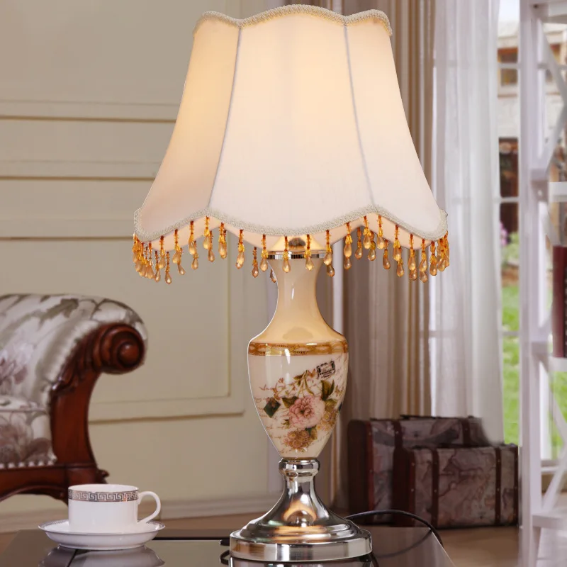 

TUDA LED European Style Luxury Decoration Table Lamp for Bedroom Bedside Lamp Modern Minimalist Fashion In American Pastoral