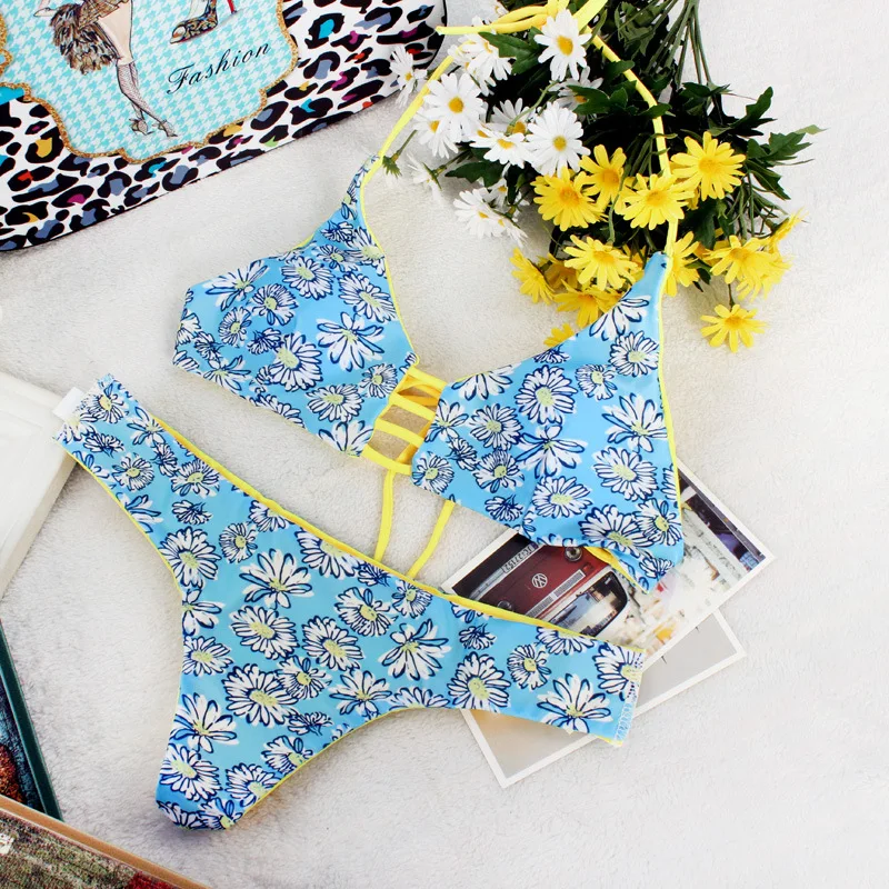 

The New sport  Sexy Triangular Bandages Digital Printing Bikini