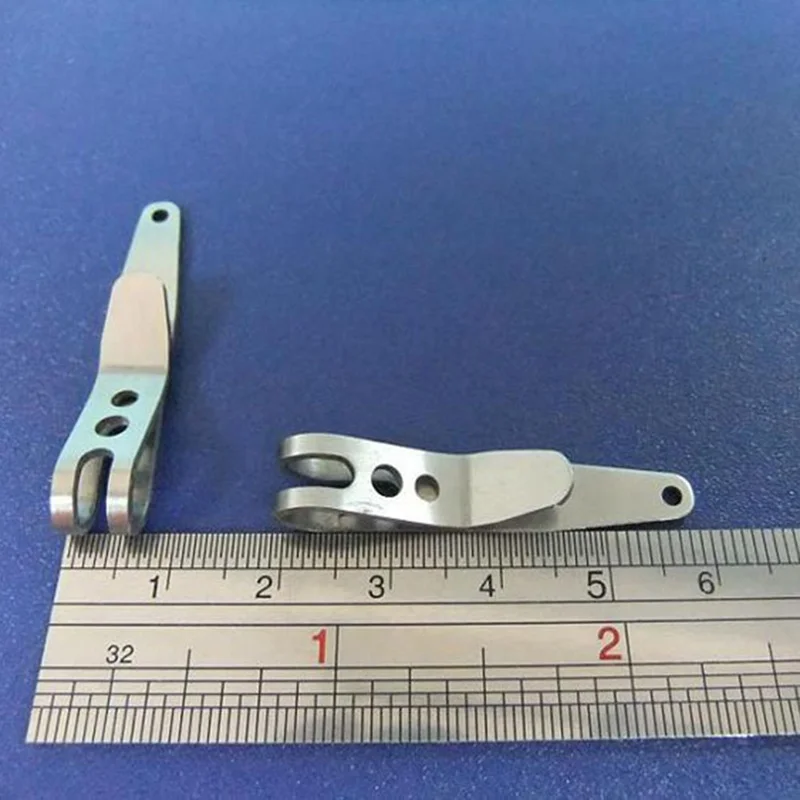 

Outdoor Mini Clamps Flashlight Clip Small Mountaineering Hooks Stainless Steel Portable Pocket Clip