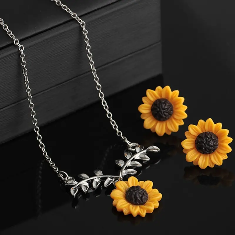 initial necklace gold kate spade