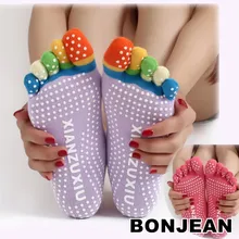 Женские спортивные цветные носки для йоги, популярные хлопковые носки для фитнеса и пилатеса, радужные спортивные Нескользящие Дышащие носки с пальцами фиолетового цвета