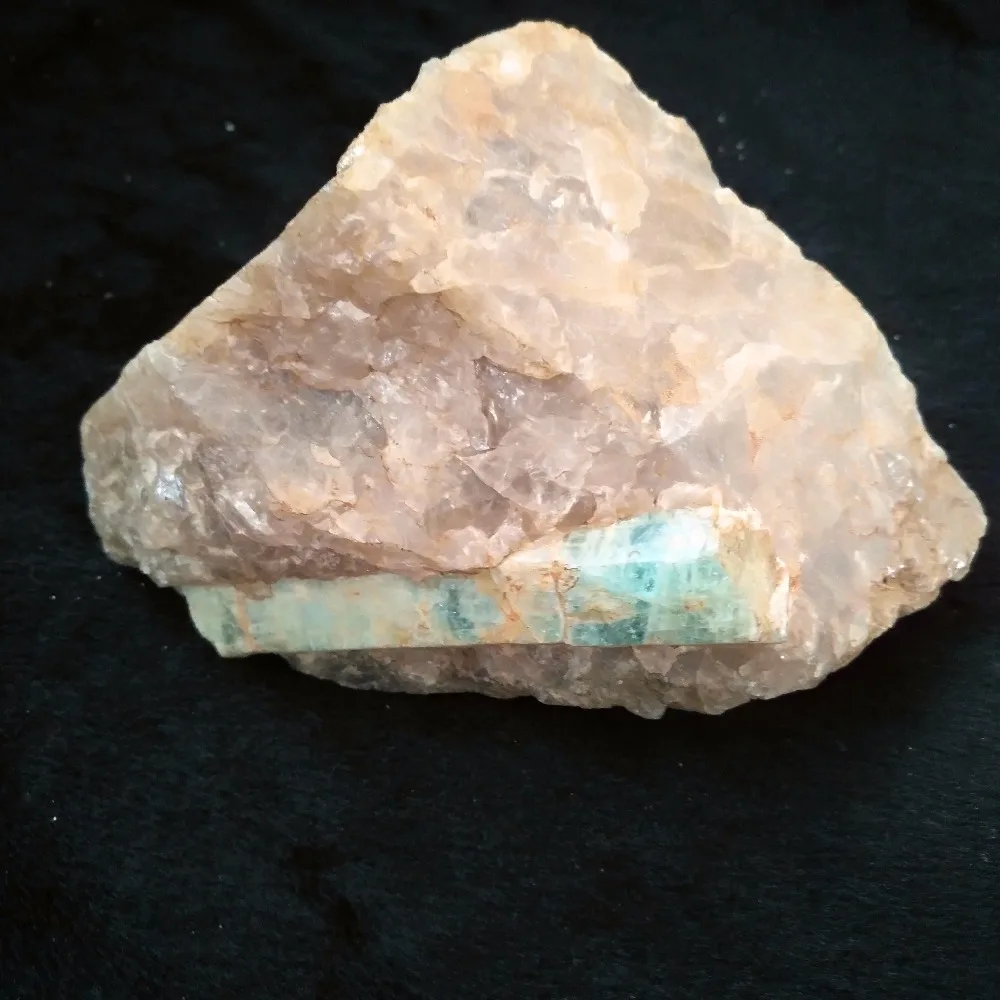 

(770g) Natural AQuamarln QUARTZ Crystal Specimen