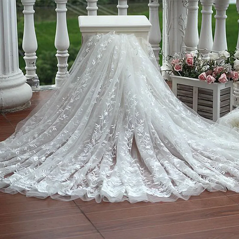 

Free Shipping 150cm Ivory Lace Fabric Embroidered Wedding Veil Lace Fabric Dress Coat Fabric Eco-Friendly Polyester Woven