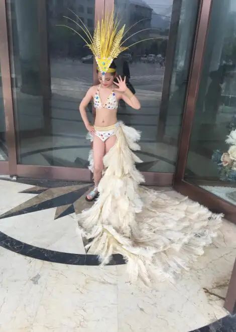 Feather creative swimsuit cloak T station serves stage