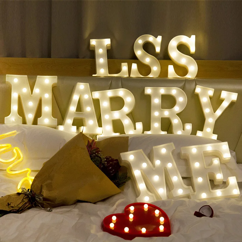 

20CM LED Letter Night Light Creative 26 English Alphabet Number Battery Lamp Romantic Wedding Party Decoration Christmas